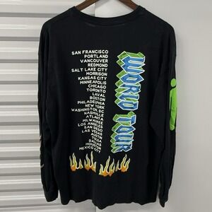 Billie Eilish 2019 World Tour Long Sleeve Shirt Flames Graphic XL